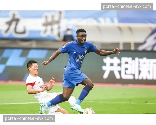 武汉三镇1-0击败青岛海牛，新帅里卡多首秀告捷，阿齐兹打入唯一进球